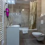 Bruno One Bedroom With Parking *