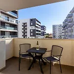 Bruno One Bedroom With Parking Apartamento