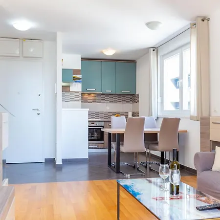 Bruno One Bedroom With Parking Zadar