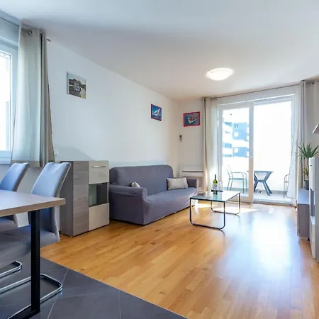 Bruno One Bedroom With Parking Appartamento Zara