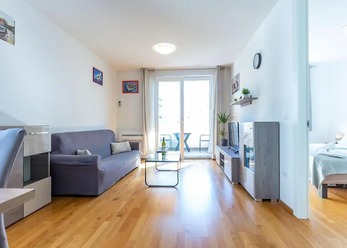 Bruno One Bedroom With Parking Διαμέρισμα