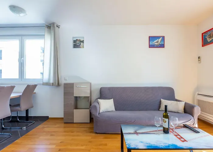 Bruno One Bedroom With Parking Διαμέρισμα