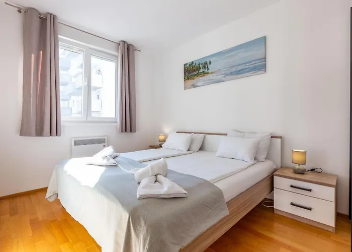 Bruno One Bedroom With Parking Διαμέρισμα *